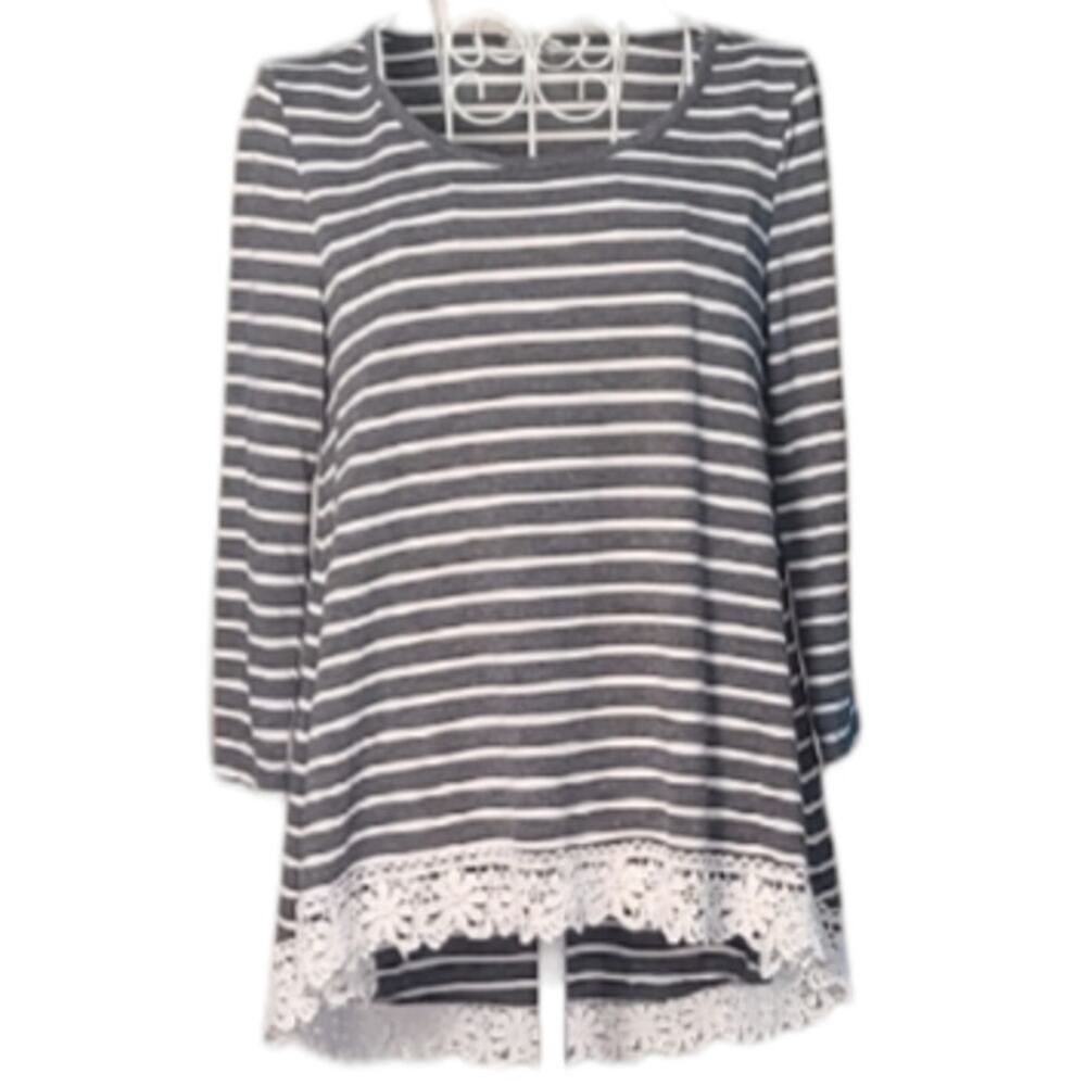Meaneor Striped top lace trim size Small